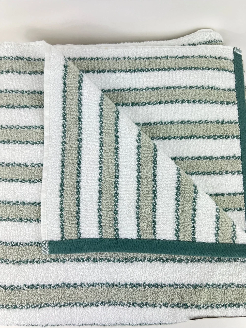 Tommy Bahama Bathroom Towel Set Green and White Ticking Stripe Cotton 2 Pc NEW